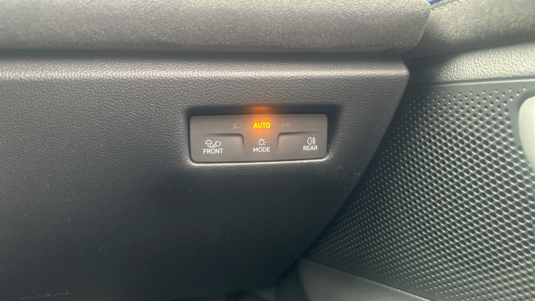 Volkswagen Passat 1.5 TSI eHybrid R-Line 5dr DSG Estate